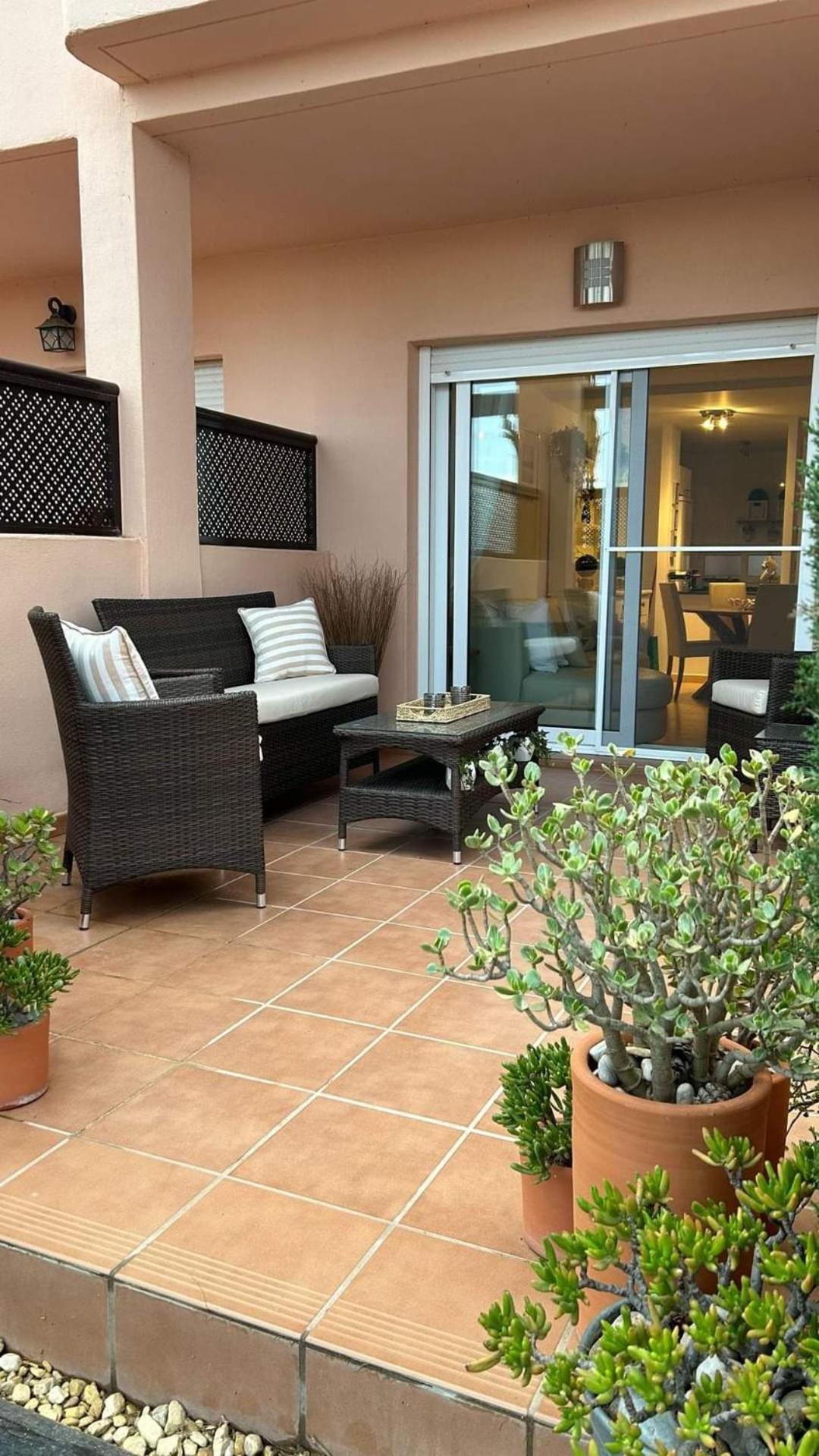 Thistle 2.0B Murcia Exterior photo